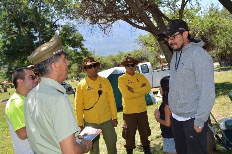 Carabineros y Conaf llegan a la Reserva Cipreses para prevenir incendios forestales