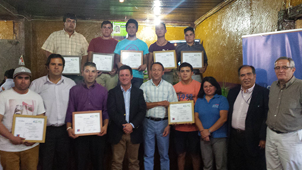Jóvenes coyinos reciben capacitación sobre soldadura en arco manual Jóvenes coyinos reciben capacitación sobre soldadura en arco manual