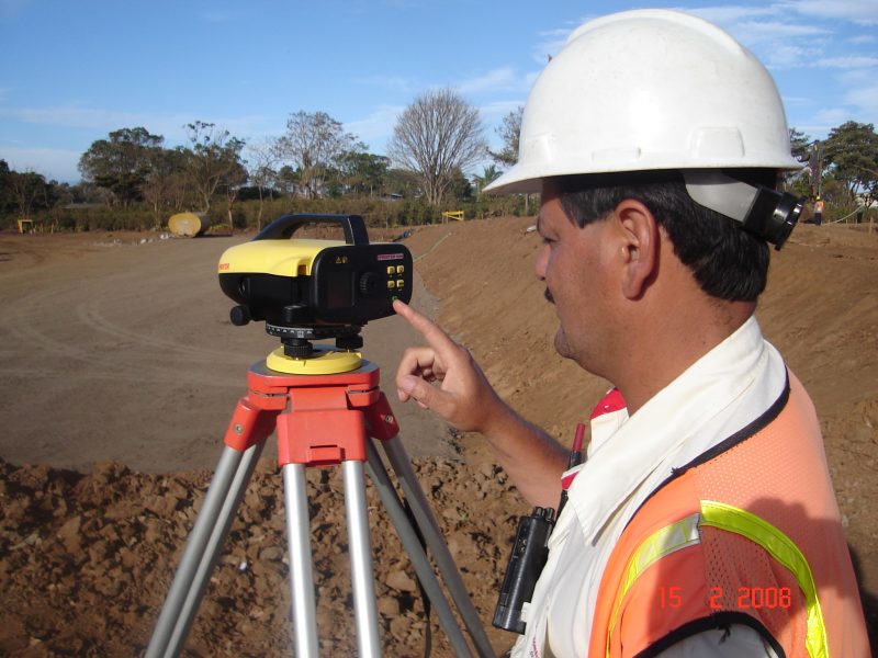 Estudio topográfico y de mecánica de suelo beneficiará a familias de Los Peumos