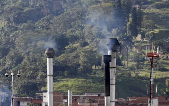 Malas condiciones de ventilación continúan e Intendencia  mantiene Alerta Ambiental