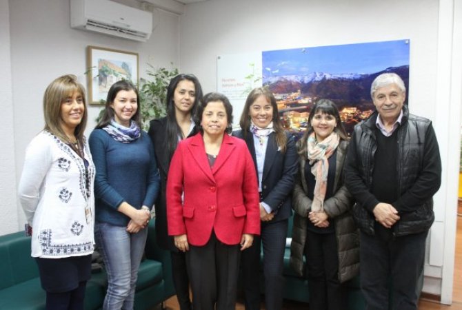 Ministra de Minería conoció avance del programa “Mentoras”