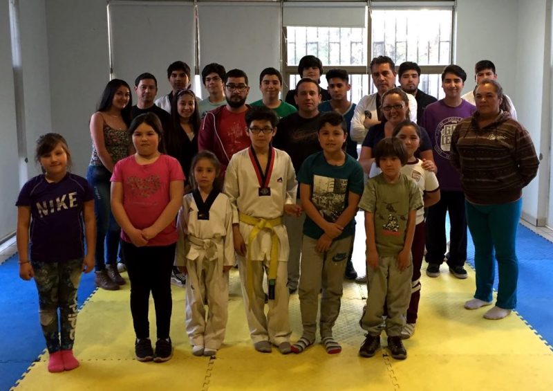 Taller de Taekwondo se extiende y llega a Santa Teresa