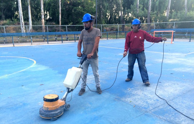 Renuevan y mejoran integralmente pista de hockey patín del Complejo Guillermo Chacón