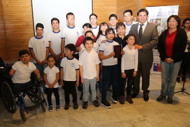 Senadis organiza el Primer Encuentro de la Canción en Lengua de Señas