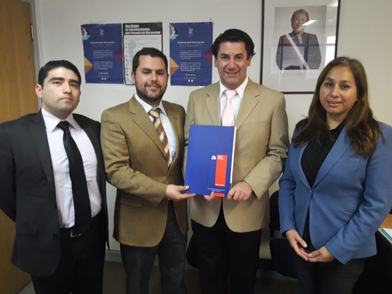 Convenio entre Senadis y CAJ permitirá el acceso a la justicia a personas con discapacidad