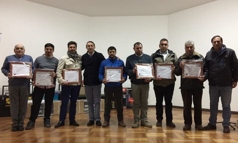 Machalinos reciben sus certificados tras aprobar curso “Electricidad Básica”
