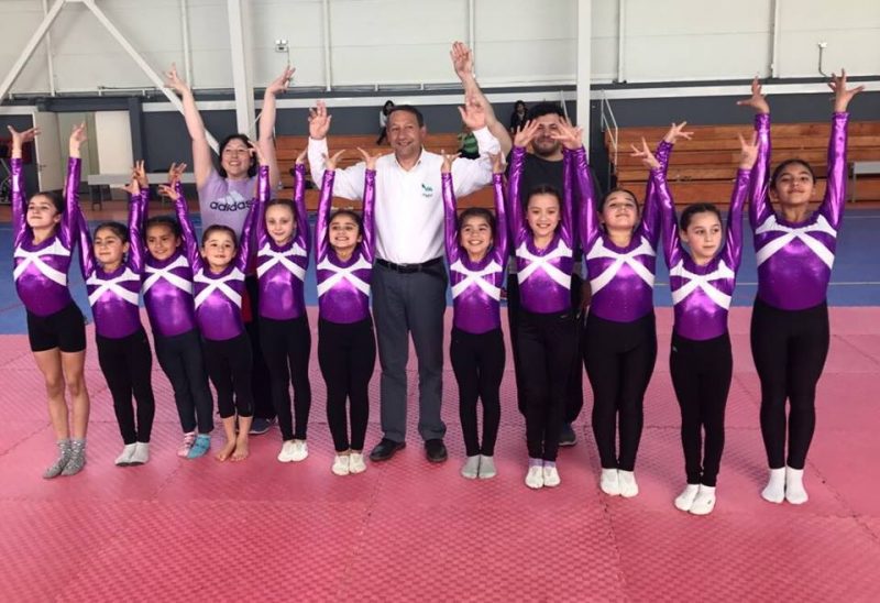 Gimnastas machalinas recibieron nueva implementación deportiva