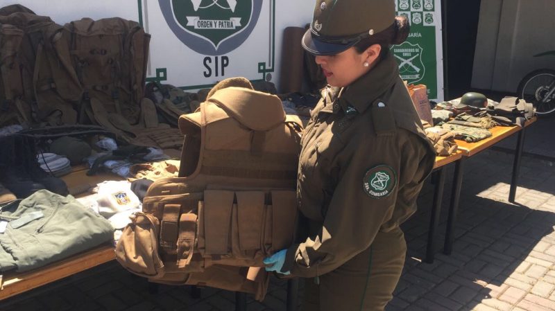 Carabineros incauta pertrechos militares