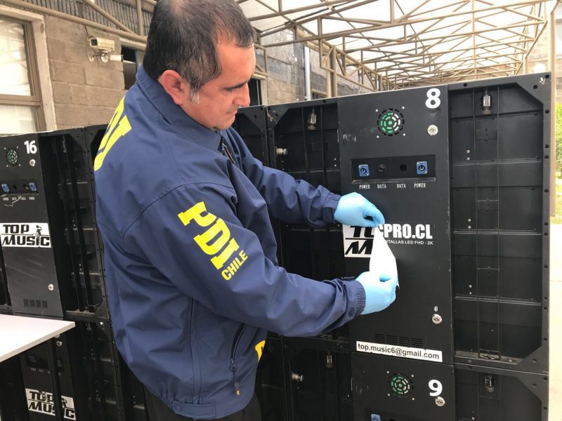PDI recupera 18 pantallas led que habían sido robadas en Machalí