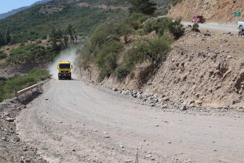 Proyecto vial a Termas del Flaco considera el mejoramiento de 46 km de ruta