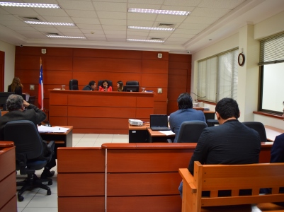 Condenan a 3 años a mecánico que abusó de menor en cancha de futbol de Machalí