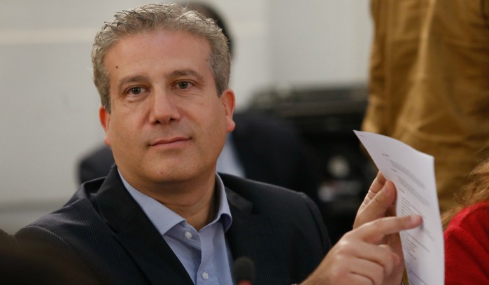 Diputados DC rechazan salida del Director del INDH