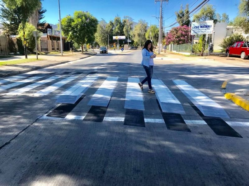 Machalí implementa paso de cebra en 3D
