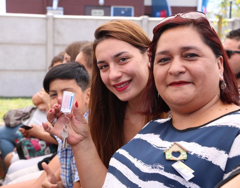 Familias de Coltauco felices con sus nuevas viviendas