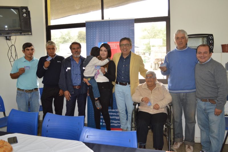 Familias de Pichidegua, Peumo y Pumanque repararán sus casas