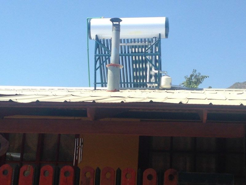 Familias machalinas son beneficiadas con paneles solares gracias al Programa Quiero Mi Barrio del Minvu