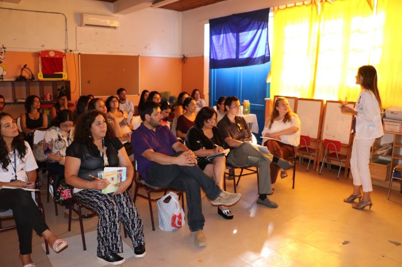 Crean red intersectorial de protección a niños y jóvenes de Machalí