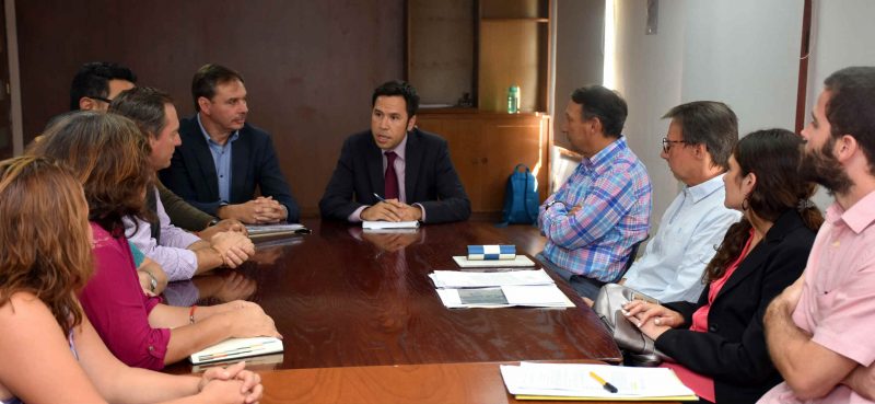 Seremi de Vivienda se reúne con comité Camino a la Ilusión de Machalí