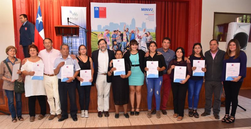 Familias machalinas reciben su subsidio de mejoramiento de la vivienda