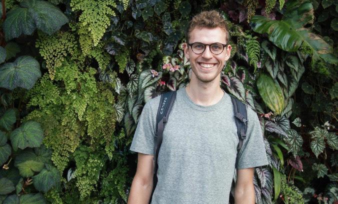 Joven londinense llega a Coya para realizar trabajo voluntario