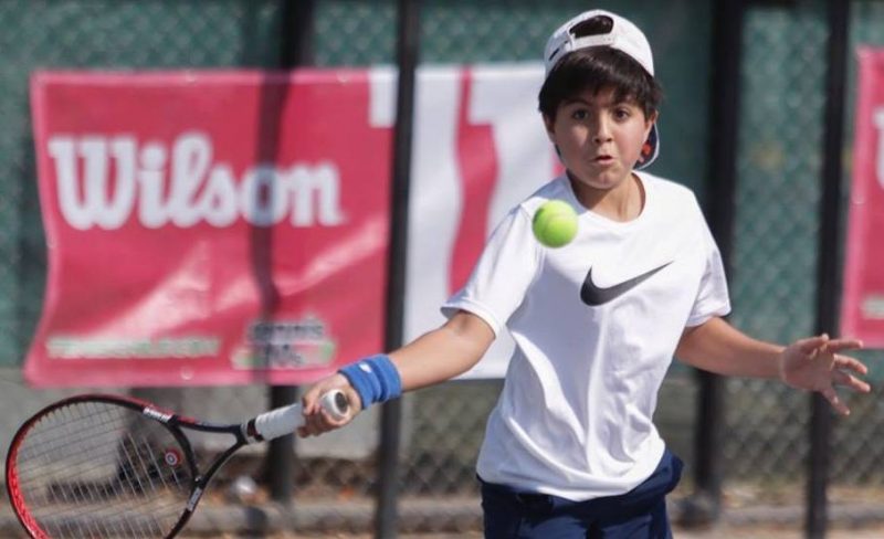 Pequeño machalino nuevamente es top ten del tenis chileno