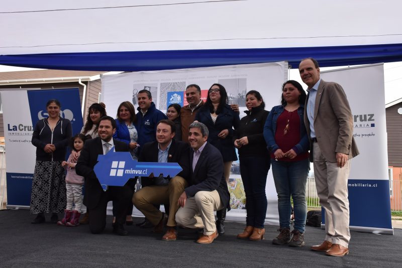 Ministro Monckeberg e Intendente Masferrer inauguraron conjunto habitacional de Integración Social en San Fernando