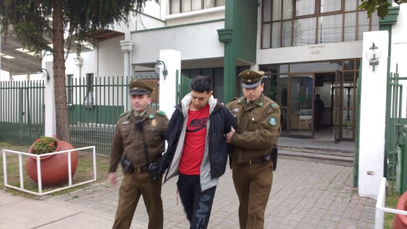 Detienen a joven que asaltó con arma de fuego tienda de centro comercial