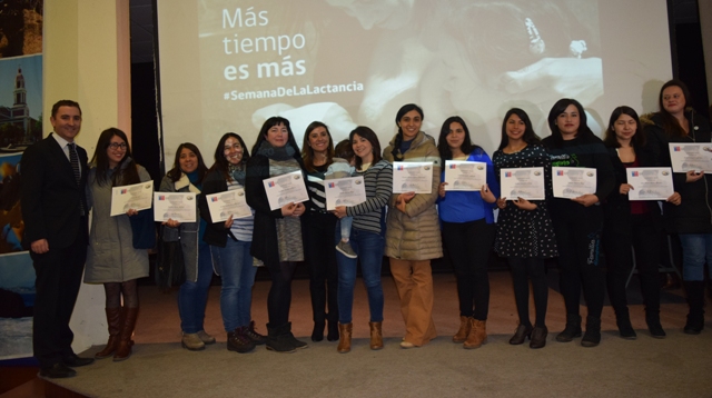 Lactancia materna: reconocen a madres en celebración regional