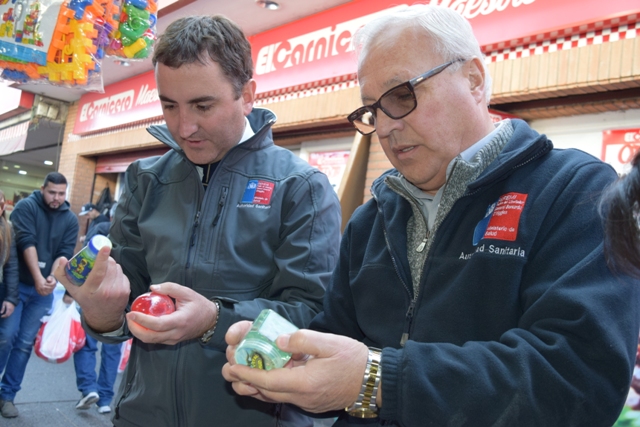 Seremi de Salud decomisa juguetes “Slime”