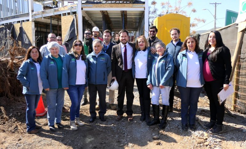 Vecinos visitaron obras de nuevo centro comunitario de Machalí