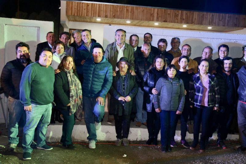 Intendente Masferrer inaugura en Peumo proyectos social y deportivo que beneficiarán a toda la comunidad