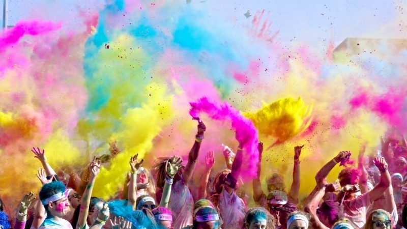 Este domingo vuelve una nueva versión de la Corrida del Color