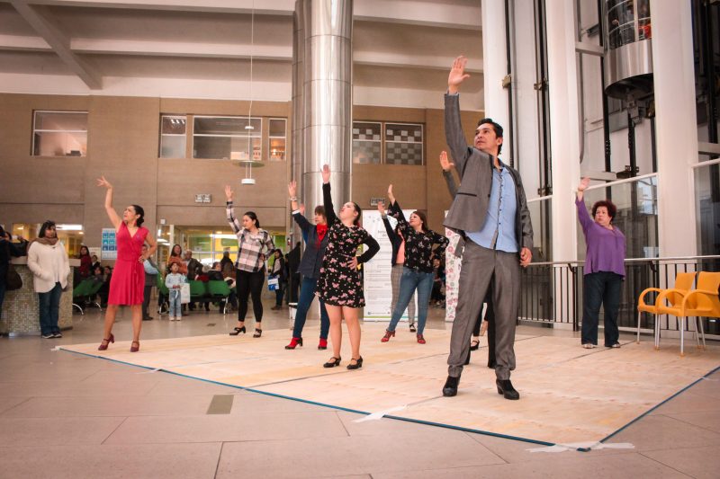 Flashmob de baile Flamenco llegó al Hospital Regional en apoyo de campaña contra el Cáncer