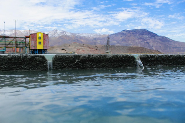 El Teniente disminuye su consumo de agua