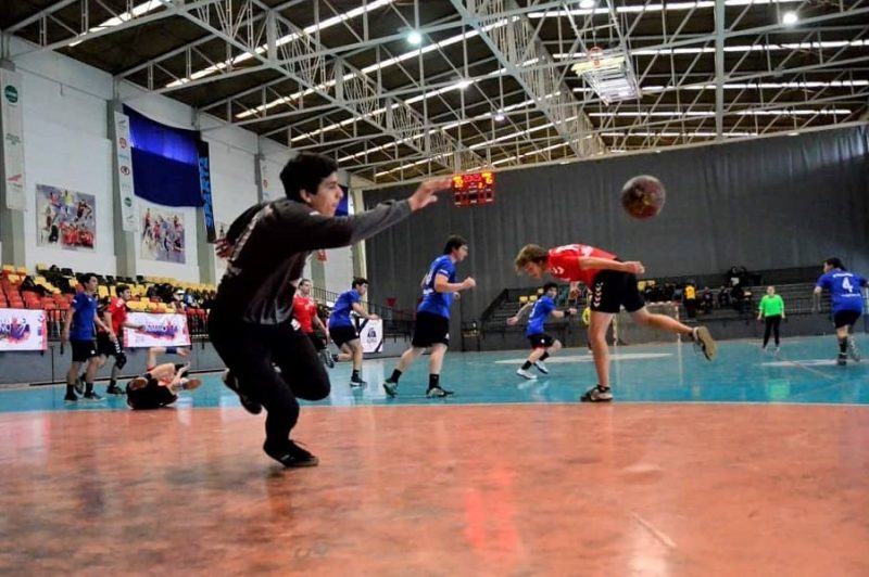 Machalí apuesta por la corona en el balonmano en los Juegos Binacionales