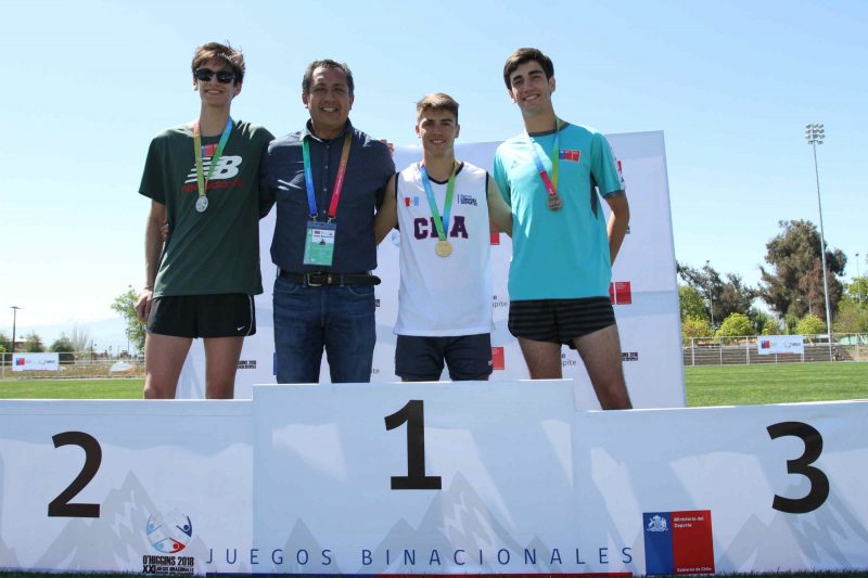 Deportistas Binacionales se lucieron en finales de atletismo en Complejo Deportivo Patricio Mekis de Rancagua