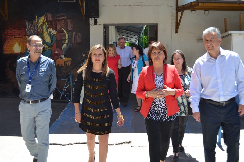 Seremi de Educación da a conocer convenio de infraestructura en Escuela Carmen Gallegos de San Vicente