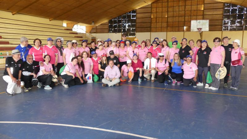 Adultos mayores de Machalí protagonizan caminata en el marco del Programa “Adulto Mejor”