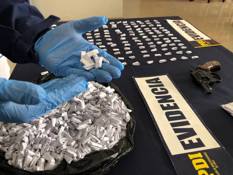 Cae mujer que se dedicaba al trático de drogas