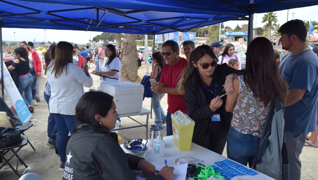 Verano 2019: 250 jóvenes se vacunaron en Pichilemu contra el Sarampión
