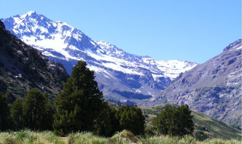 Machalí: Investigadores de la U. Santa María estarían extraviados en glaciares de Reserva Cipreses