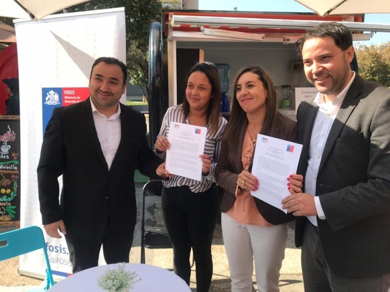 FOSIS Y SERCOTEC FIRMAN CONVENIO QUE BENEFICIARÁ A EMPRENDEDORES DE LA REGIÓN