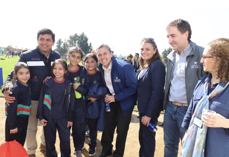 Santa Cruz: Intendente Masferrer promueve la vida sana y la práctica del deporte a escolares