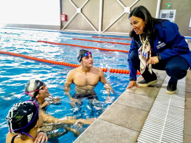 MINISTRA DEL DEPORTE CONSIGUE UN NUEVO ESPACIO PARA LOS NADADORES DE LA REGIÓN
