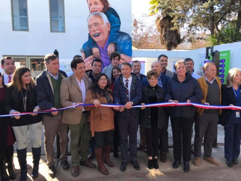 Machalí: Alcalde y autoridades regionales inauguran clínica para el adulto mayor
