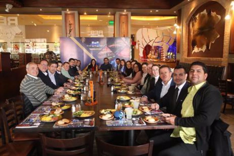 Prensa regional se reúne en Sun Monticello