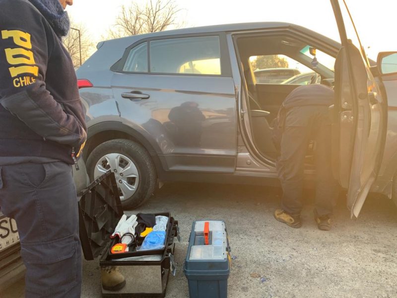 Recuperan auto clonado que había sido robado en portonazo