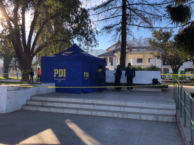 Investigan hallazgo de  cadaver en plaza de Machali.