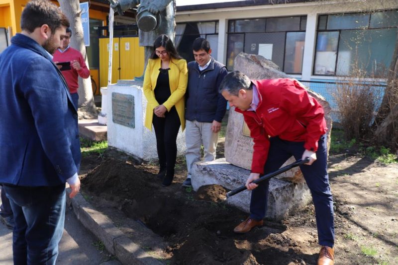 Intendente Masferrer y autoridades dan inicio a las obras de conservación del Hospital de Coinco