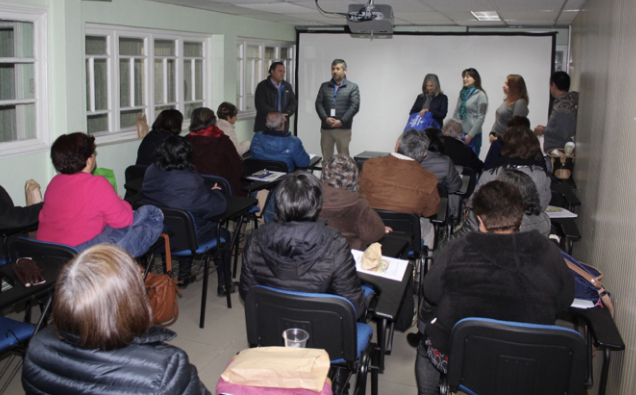 SALUD MACHALÍ CAPACITÓ A LÍDERES ADULTOS MAYORES EN AROMATERAPIA